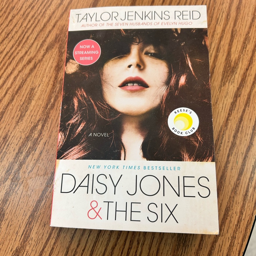 Daisy Jones and the Six Book